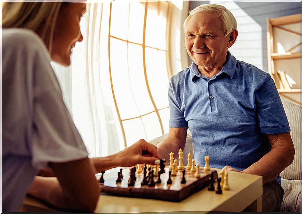 5 keys to help care for a patient with Alzheimer's