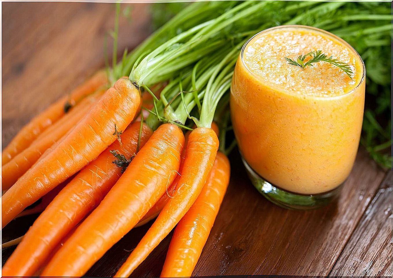 How to make a carrot smoothie at home and what are its benefits