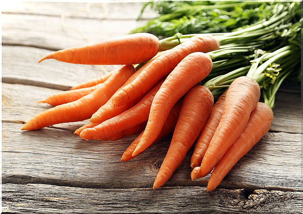 Carrots and other foods with beta-carotene for gut health